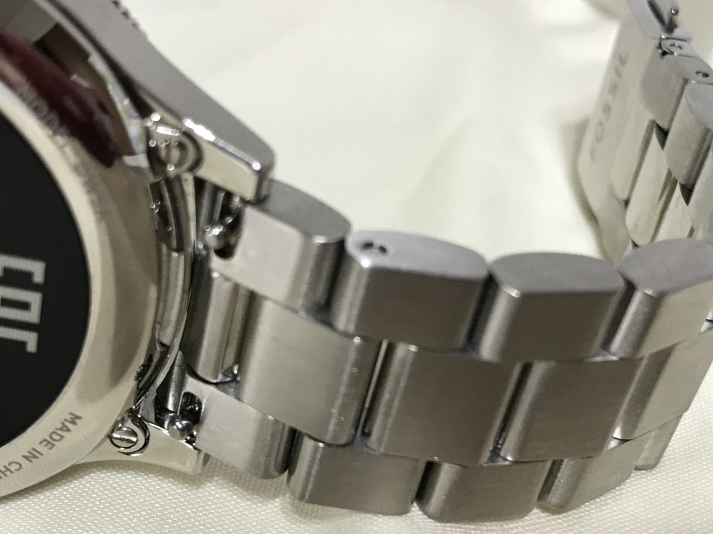 fossil q with iphone