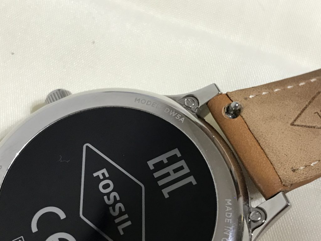 fossil q apple
